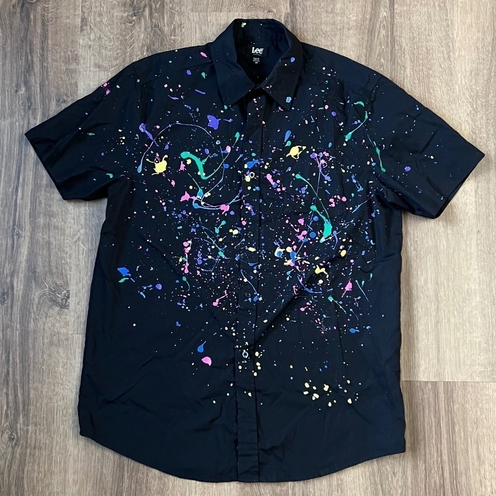 Lee 80's Retro Splatter Paint Black Short Sleeve Button down Sz M